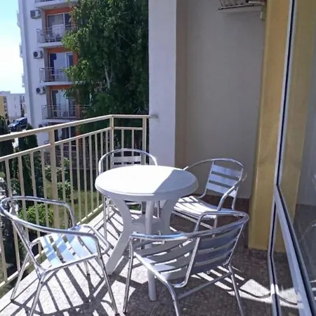Spacious Fortnox Crown Saint Vlas Appartement *